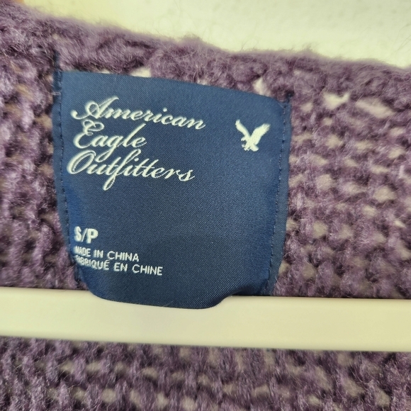 American Eagle Outfitters AEO Purple Wool Blend Mohair V-Neck Sweater Size Small - Picture 8 of 9
